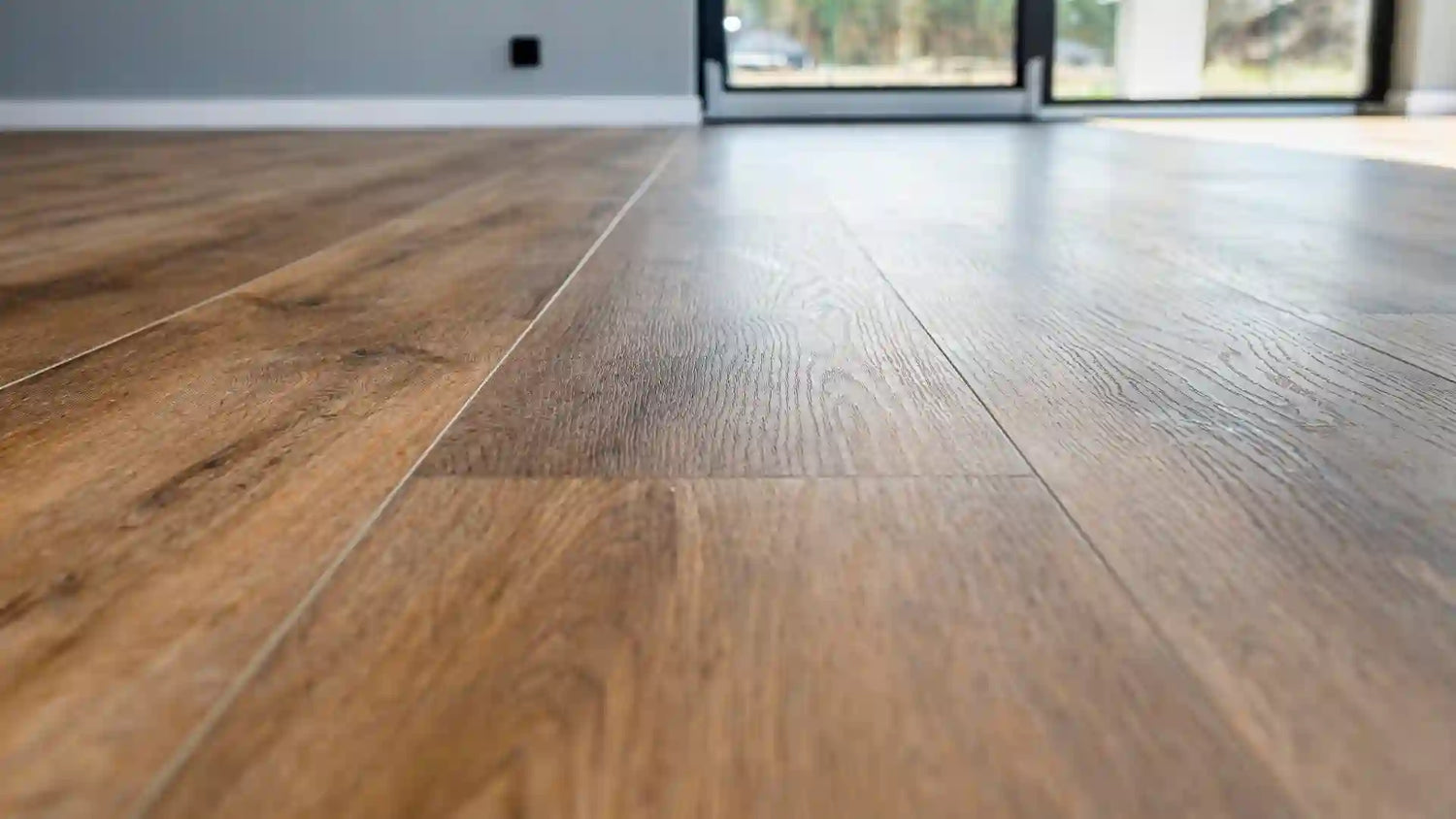 Vinylboden reinigen: Anleitung, Hausmittel & Profi-Tipps